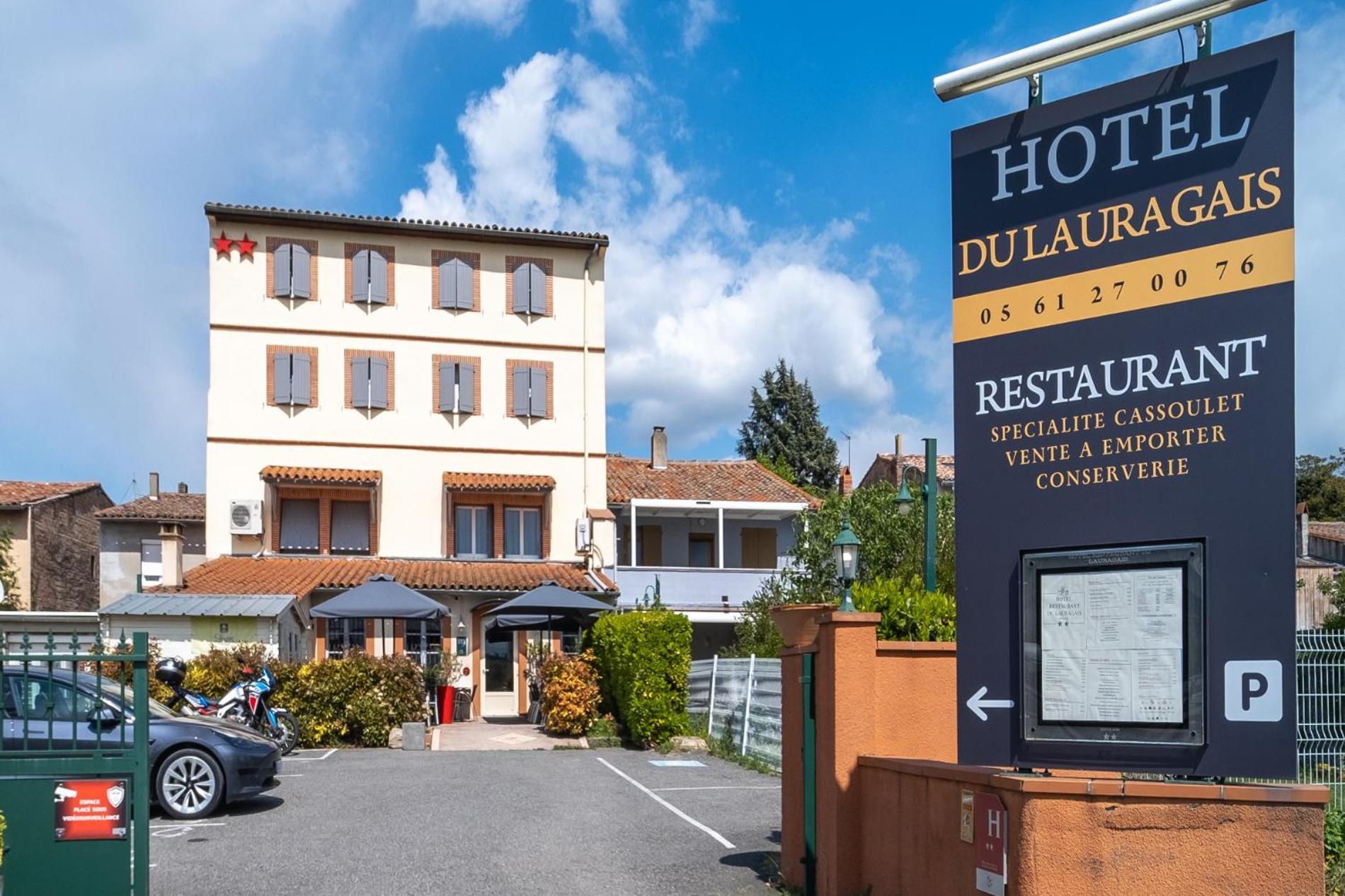 Hotel Restaurant Du Lauragais Logis De France ヴィルフランシュ・ド・ロラゲ エクステリア 写真