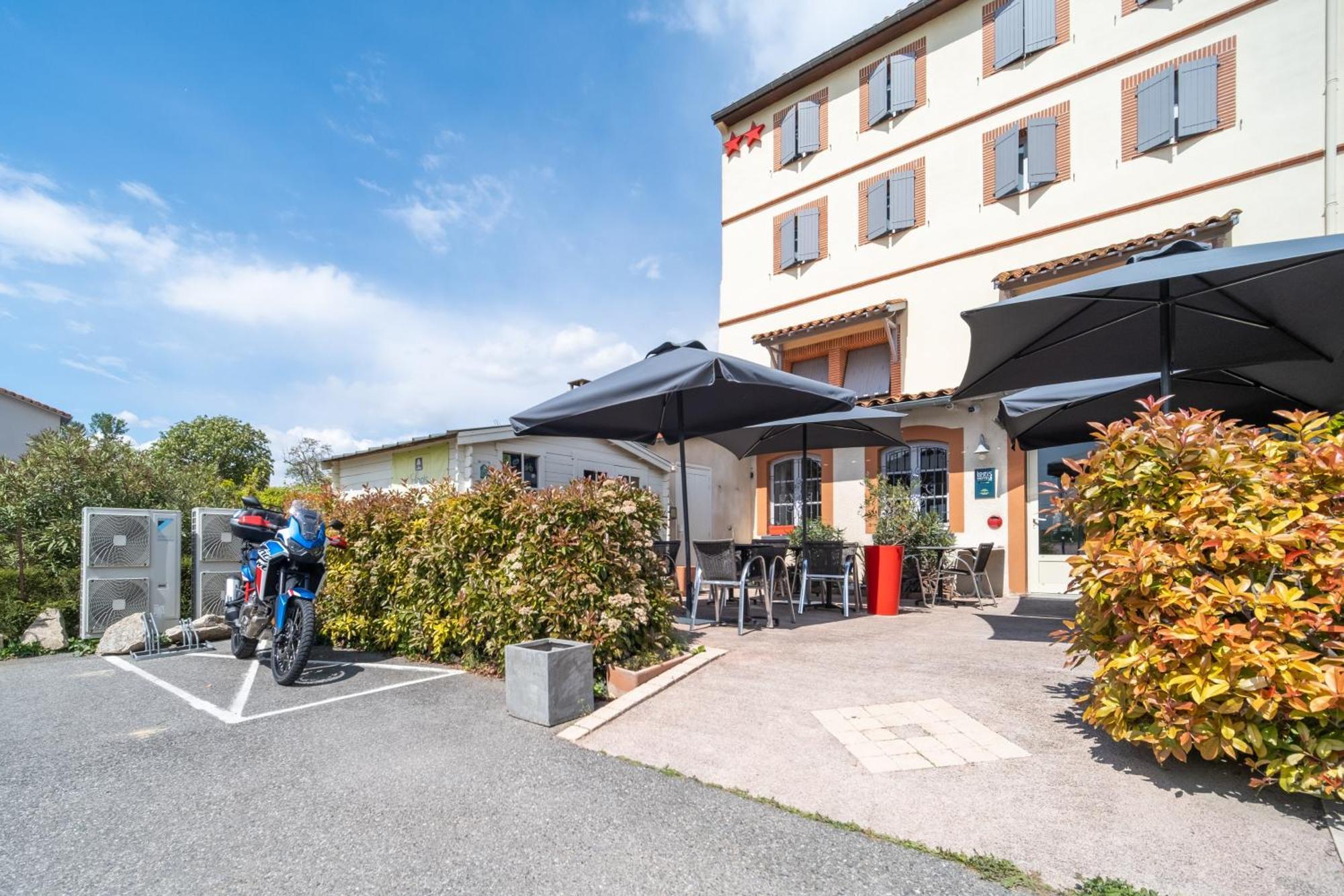 Hotel Restaurant Du Lauragais Logis De France ヴィルフランシュ・ド・ロラゲ エクステリア 写真