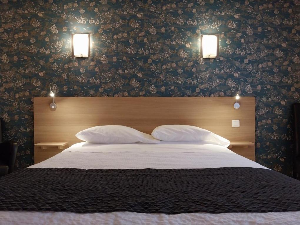 Hotel Restaurant Du Lauragais Logis De France ヴィルフランシュ・ド・ロラゲ エクステリア 写真